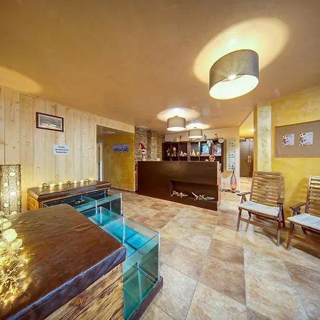 Forest Nook Apartament 4*